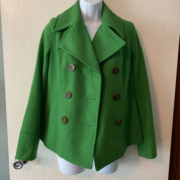 Beautiful double-breasted wool-blend winter coat - Picture 3 of 6